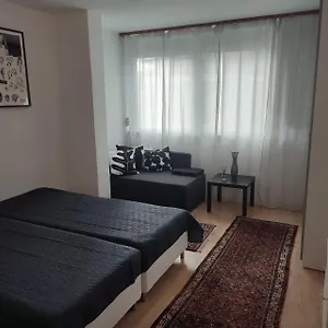 Apartament 3-zimmer-wohnung-kalvariengurtel