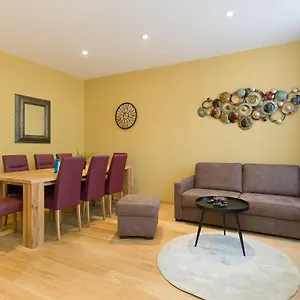 Apartament Pezzl 1170