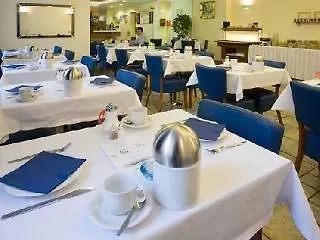 Hotel Pension Excellence Wien 4*,