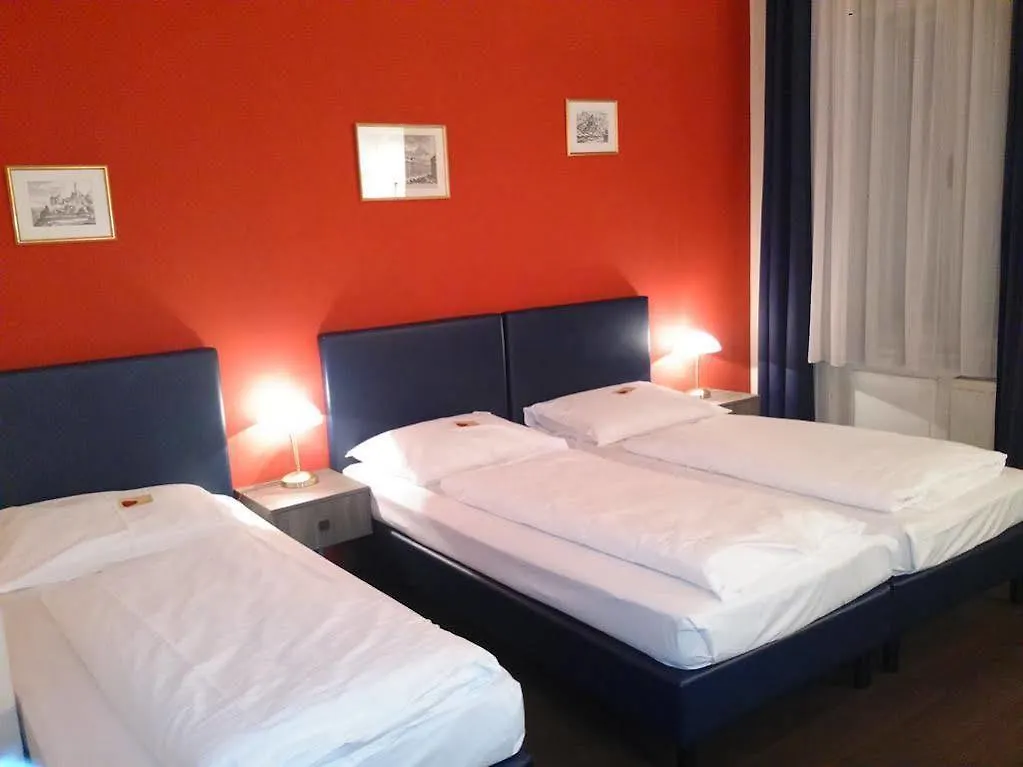 Hotel Pension Excellence Wien 4*,